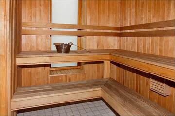 Фото номера Коттедж с 6 спальнями Дома для отпуска Saulepa Seaside Villa г. Saulepa 65